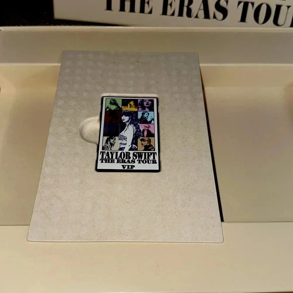 2023 TAYLOR SWIFT THE ERAS TOUR CONCERT OFFICIAL MERCH VIP FAN BOX & NWT T-SHIRT - Picture 9 of 16